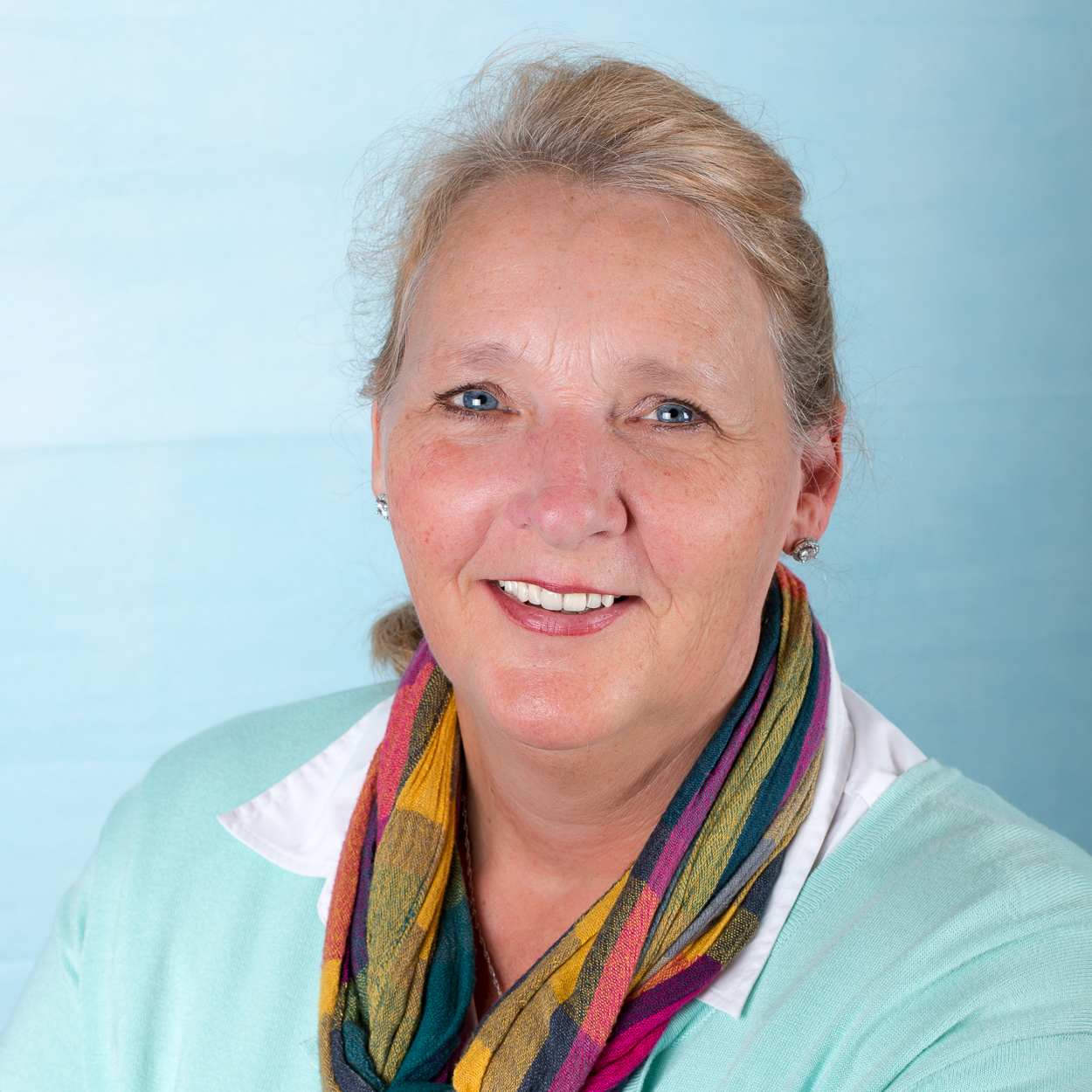 Yvonne Hoole