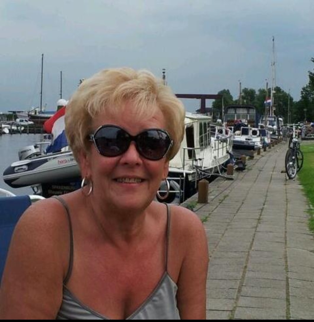 elly van den heuvel