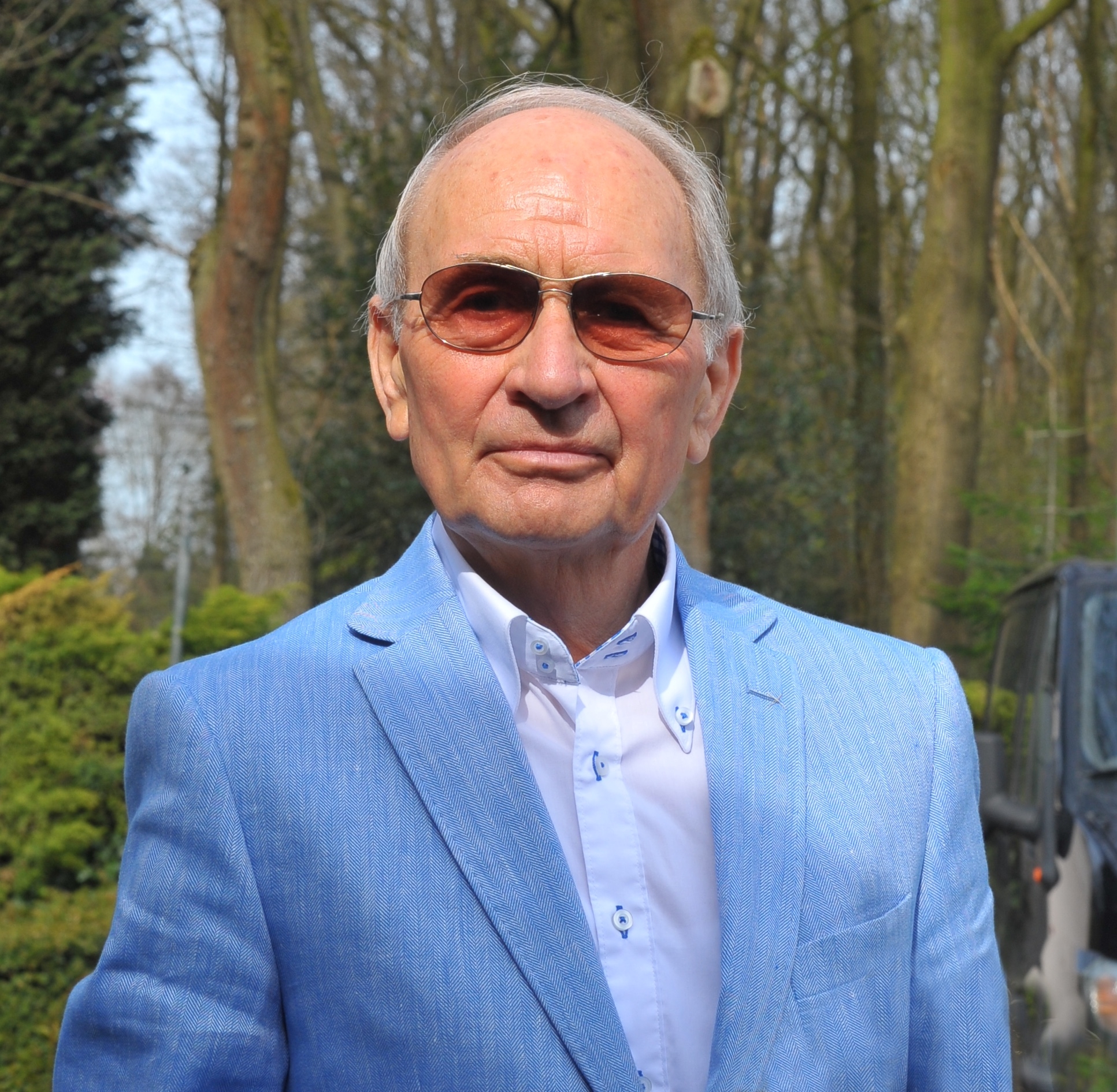 J Manfred Krikke
