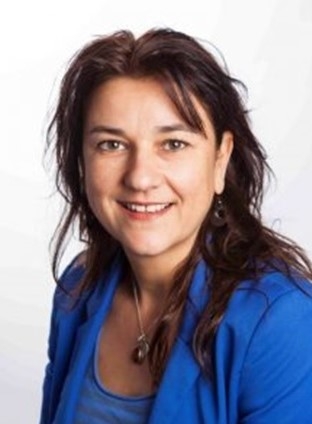 Brenda Gil-Toresano y Cuevas