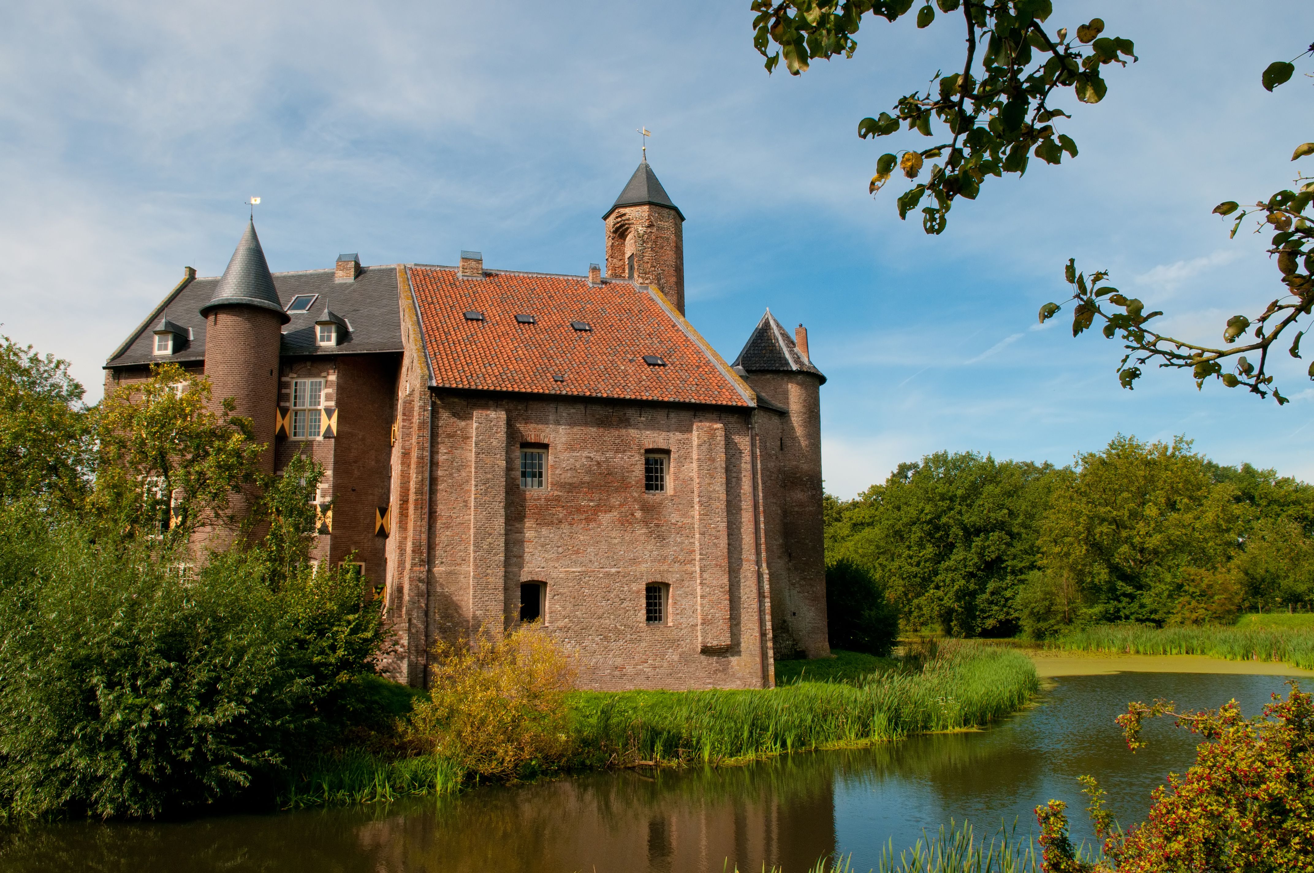 Monument Waardenburg